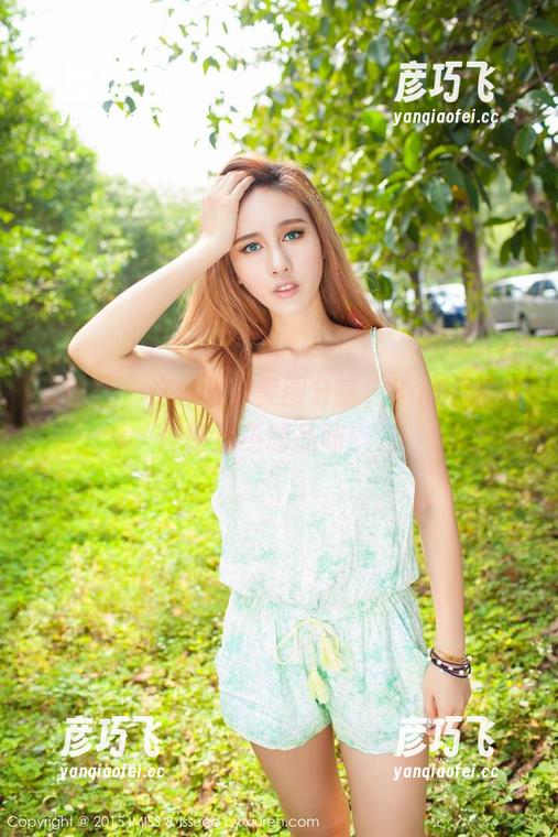 爱蜜社 - 这波吊带美图分享，不得不服格格污巫的品味！