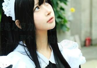 白莉爱吃巧克力的美图展，爱蜜莉雅就是那个真实的她吗？
