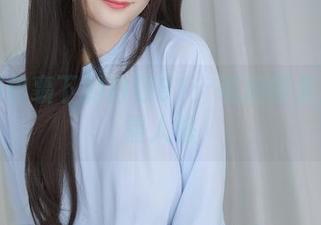 黑西服包裹下的白银81：私拍图集里的多重人格