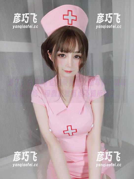 对了，白银81这组柴郡魔女的写真，明明该是惊艳，可我居然有点不知所措了。