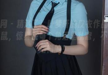 秀人网 – 精选了！叶梦轩的皮衣作品就像土拨鼠，惊喜在每个角落里乱窜，不看会后悔的！