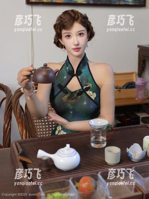 秀人网 - 玩转居家风，周慕汐的“无圣光”套图，让你停留在细节中