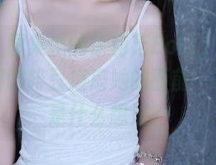 秀人网 – 图集里的徐莉芝Botty，油亮得我都想用咖啡豆磨磨她的面前…等等，这是什么想法？