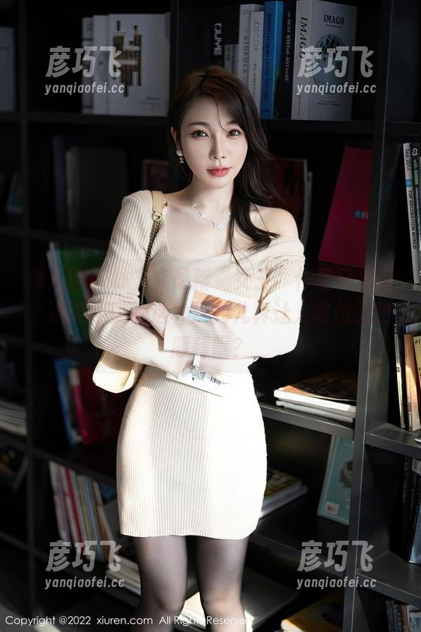 秀人网 - 林文文最新“女王”作品又来啦，谁能不说她这种狠劲儿真让人害怕又想膜拜呢？