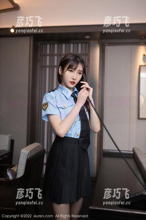 秀人网 - 燕甘甘的户外套图——这景色，我是醉了