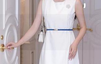 秀人网 – 缤纷毛衣，王伊纯定制写真，这不光是件衣服，还是一颗温暖的心！