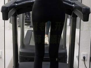秀人网 – 如果圣诞老人开写真博主，那他该向龙泽美曦请教！