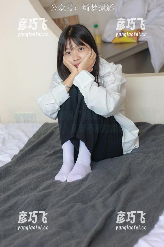 绮梦摄影-涵涵 绮梦摄影 - 自信从“校服”开始:涵涵的作品集里,有条不紊的躁动。