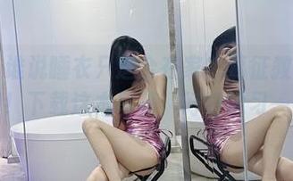 微密圈 – 谁说睡衣只适合在家？葛征教你如何穿出门！下载这本写真，好好学习一下。