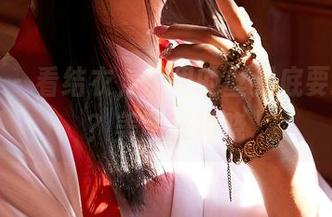 蜜桃社 – 看结衣，裤里的丝到底要给谁看？美图来揭晓