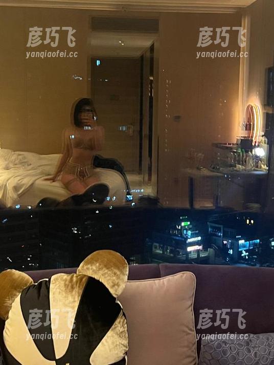 微密圈 - 一张张私房照中，詹詹和妹妹的默契闪现