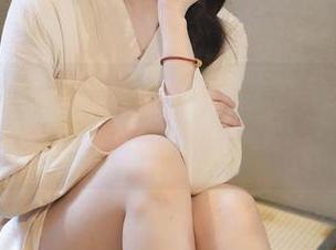 微密圈 – 透视真相？轩子巨二兔的眼镜，免费写真只比现实多一层滤镜