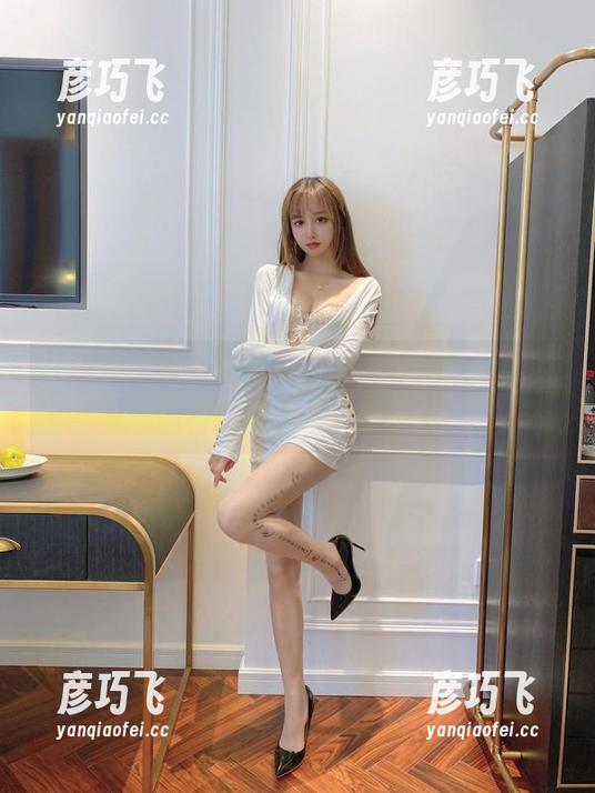 过期米线线 在病娇小猫的恋爱日记中,过期米线线的犀利观察让人忍俊不禁