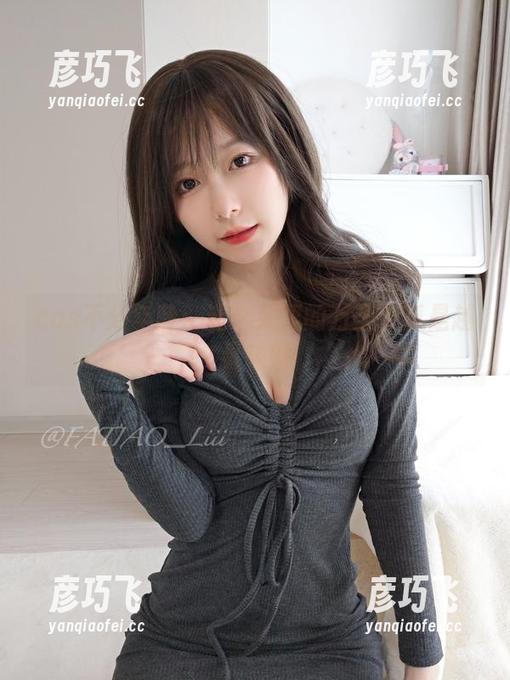 迷之呆梨 cos不分年龄:迷之呆梨的万圣节真是越看越懵