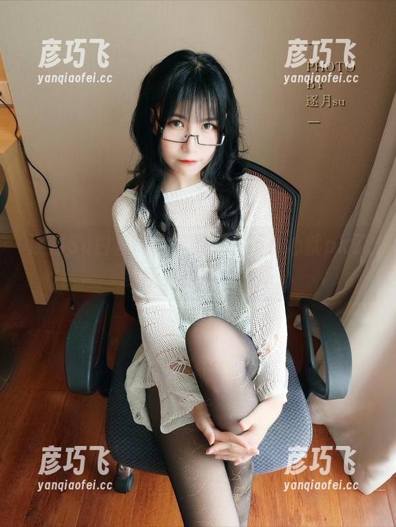 逐月Su 逐月Su白裙高清资源,一不小心就pk了我所有的穿衣选择