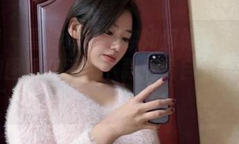 微密圈 – 雪怡妹纸教你如何修炼成美少妇，瑜伽图集在手，下载后请自觉宅在家里！