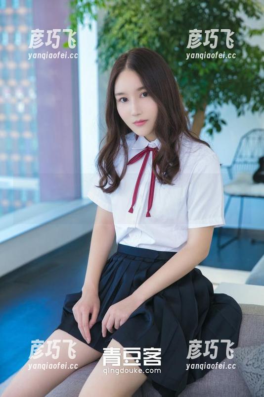 青豆客 - 子纯儿Annie：学妹的美丽存档，图片合集里总有意外哦！