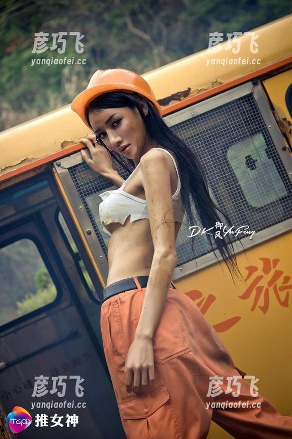 青豆客 - 原图还是图册？程彤颜完全把我淹没在婚纱美丽里了。