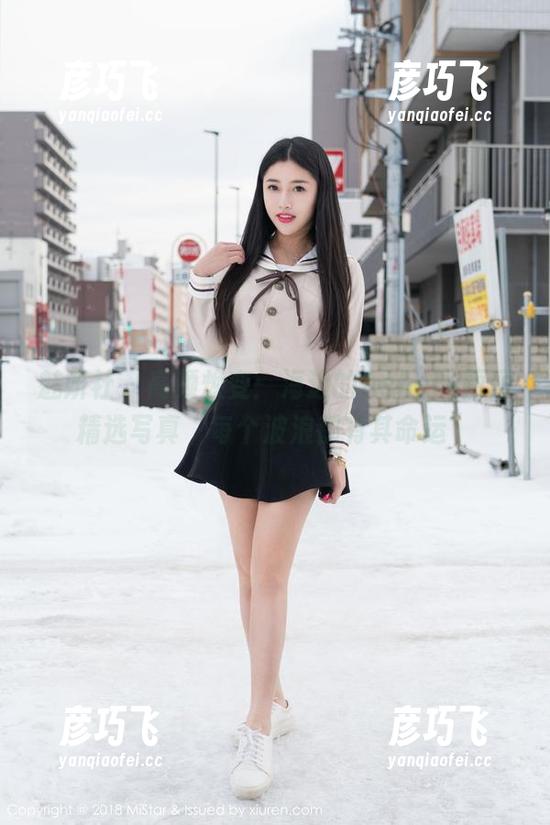 魅妍社-Ashely丽丽 魅妍社 - 高频焕变:海边的Ashely丽丽精选写真“每个波浪都有其命运”