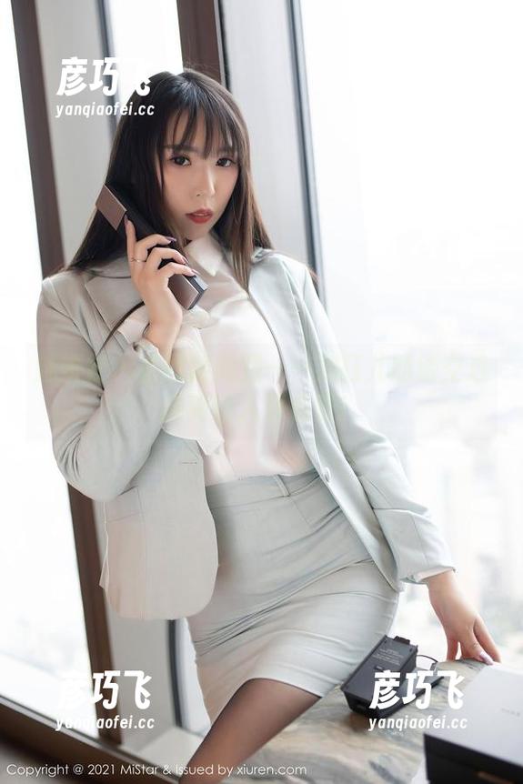 魅妍社-刘钰儿 魅妍社 - 套图时间到——刘钰儿的镂空选择真让人琢磨呀!