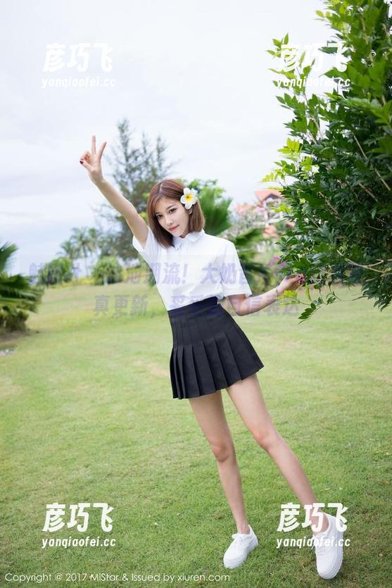 魅妍社 - 泳池潮流！大奶昔Kyra这波写真更新，妥妥的自信表达
